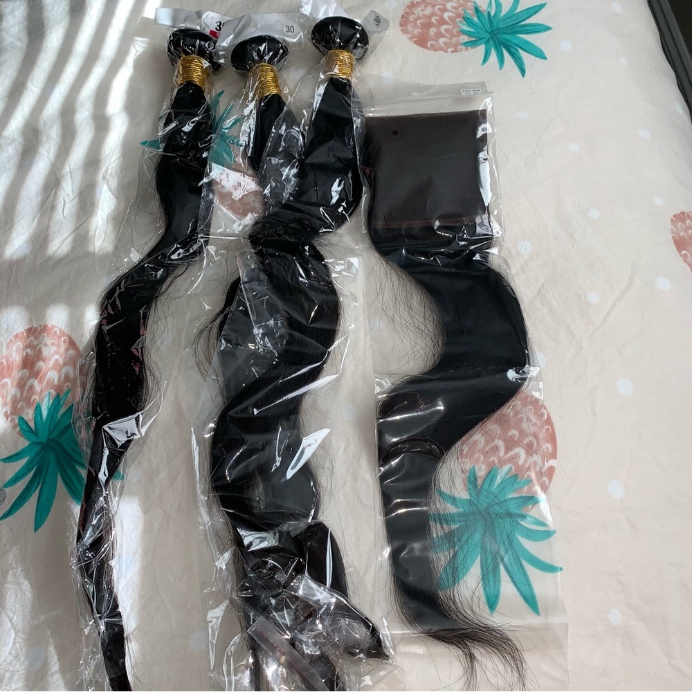Three Straight Remi 30” bundles with a 13*4 20” closure
